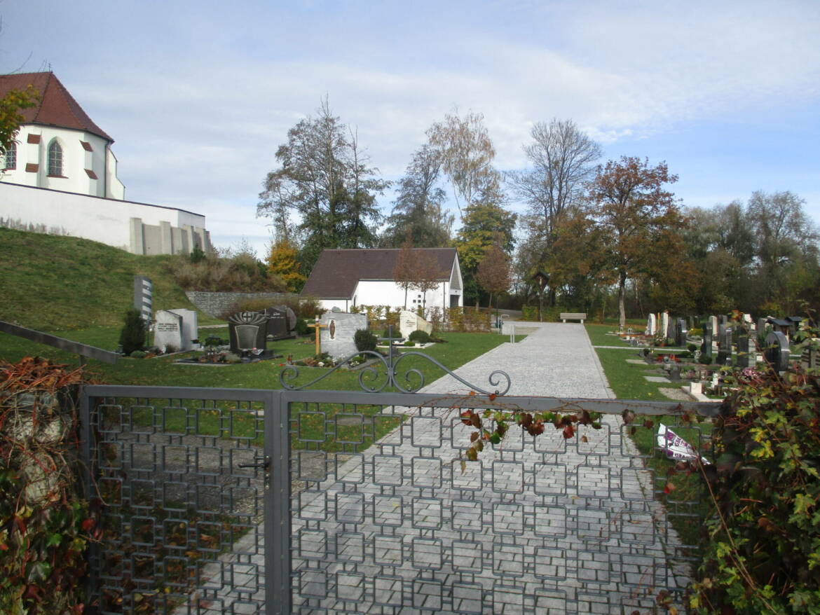 Friedhof-Westerheim-scaled.jpg